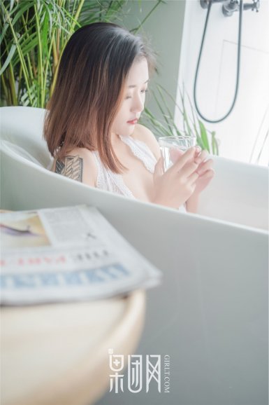 半岛(中国)_观澜国际9#A户型超小卧室装修 精致装扮