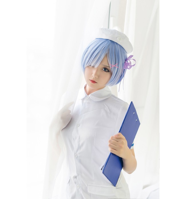 半岛(中国)：《红蔷薇》杨子姗造型百变 杨子姗千面演技获赞